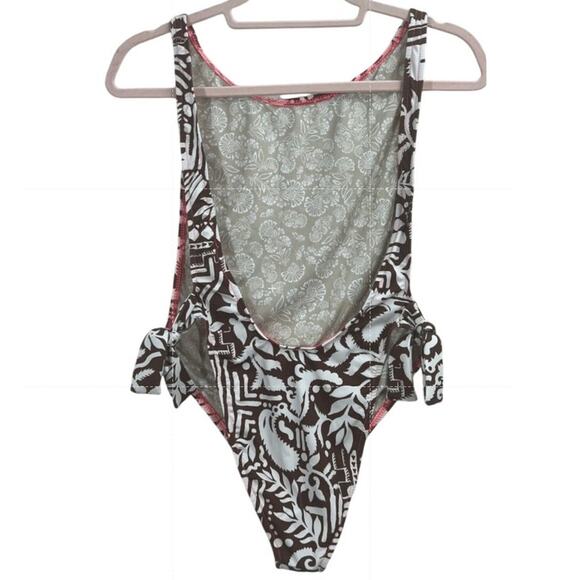 New Free People free-est The Pamela Printed One-Piece Swimsuit $178 SMALL - Picture 7 of 8